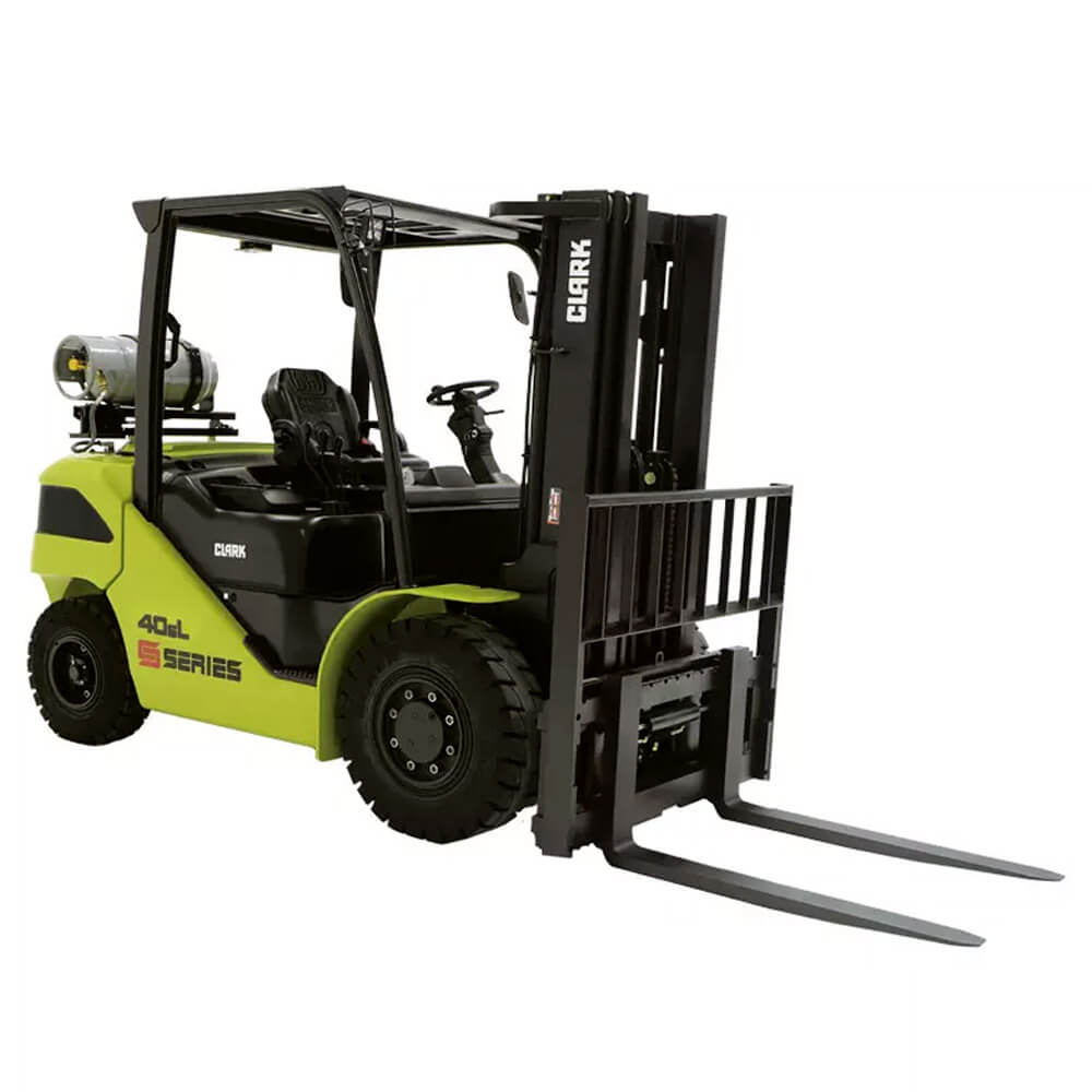 Forklift unloading commercial goods from a lorry in Wickford SS11